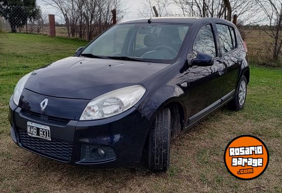 Autos - Renault Sandero Confort 2011 Nafta 130000Km - En Venta