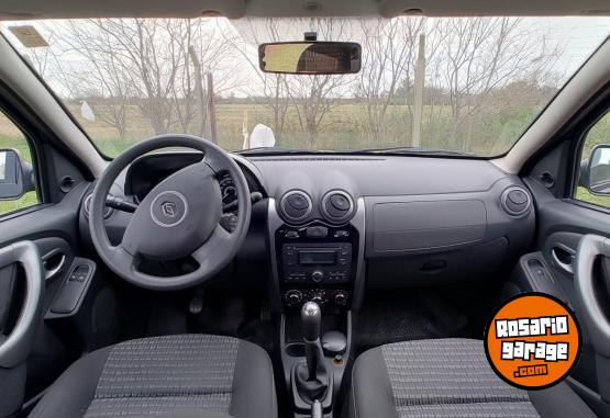 Autos - Renault Sandero Confort 2011 Nafta 130000Km - En Venta