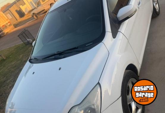 Autos - Ford Focus exe trend plus 2011 Nafta 193000Km - En Venta