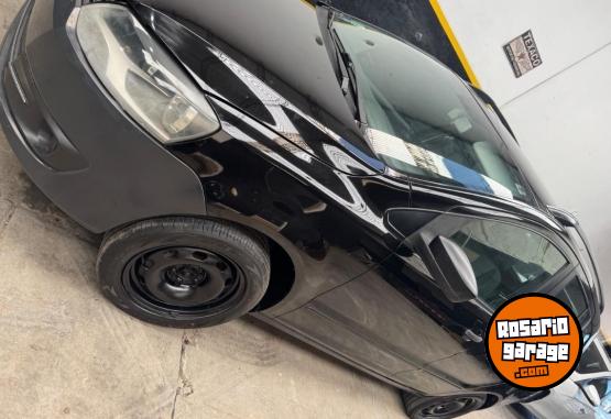 Autos - Volkswagen Suran 2011 GNC 258000Km - En Venta