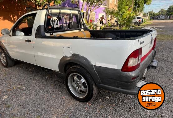Camionetas - Fiat Estrada 2012 Nafta 111111Km - En Venta