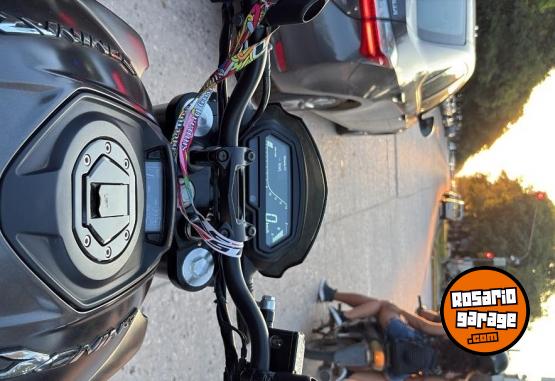 Motos - Bajaj Dominar 400 2021 Nafta 9500Km - En Venta