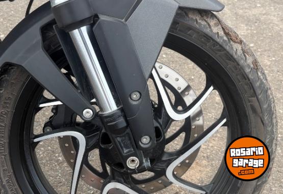 Motos - Bajaj Dominar 400 2021 Nafta 9500Km - En Venta