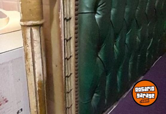 Hogar - Sofá Vintage de Estilo Clásico – Madera Tallada - En Venta