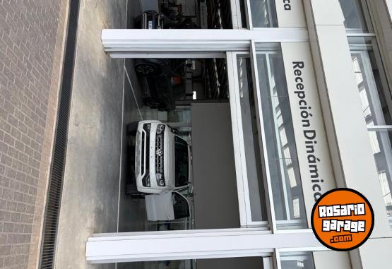 Camionetas - Volkswagen Highline v6 2022 Diesel 46000Km - En Venta