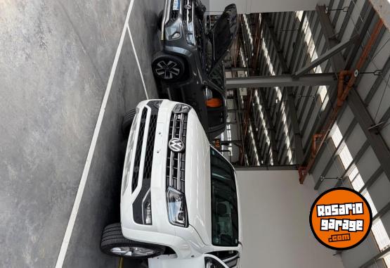 Camionetas - Volkswagen Highline v6 2022 Diesel 46000Km - En Venta