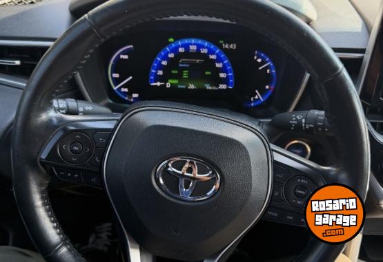 Camionetas - Toyota COROLLA CROSS 2023 Electrico / Hibrido 45000Km - En Venta
