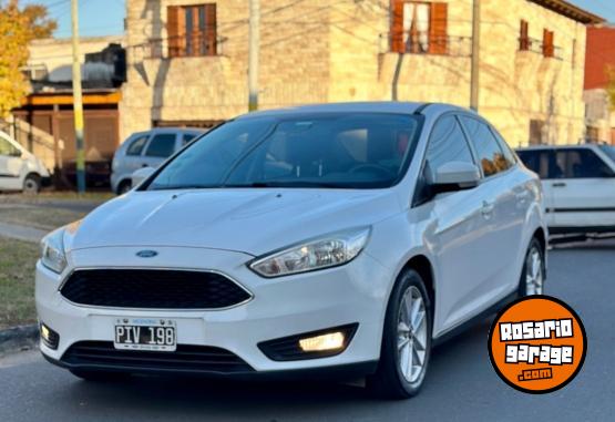 Autos - Ford Focus 2015 Nafta 140000Km - En Venta