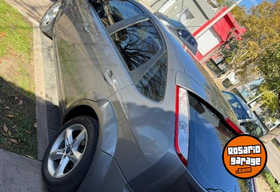 Autos - Ford Focus 2011 Nafta 118500Km - En Venta