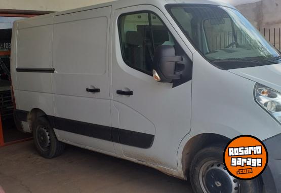 Utilitarios - Renault MASTER(ENTREGA 17000000 2015 Diesel 245000Km - En Venta