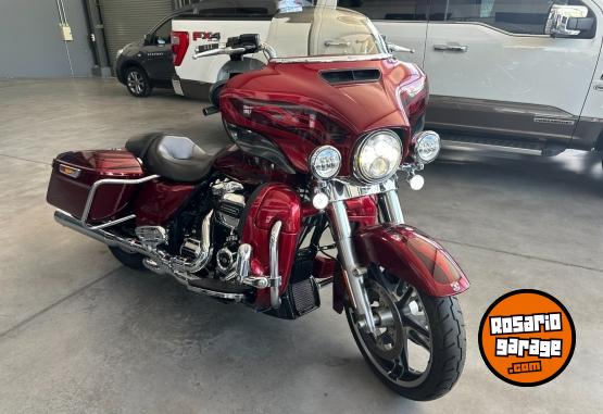 Motos - Harley Davidson STREET GLIDE 2017 Nafta 29600Km - En Venta