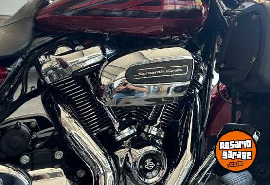 Motos - Harley Davidson STREET GLIDE 2017 Nafta 29600Km - En Venta