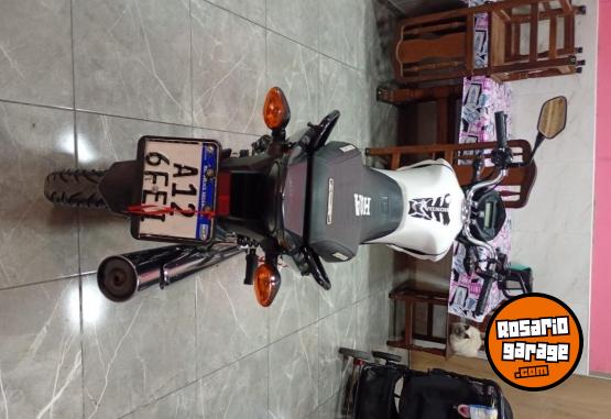 Motos - Honda Titan 2020 Nafta 48000Km - En Venta