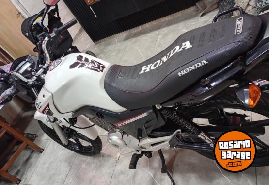 Motos - Honda Titan 2020 Nafta 48000Km - En Venta