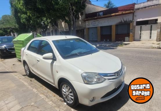 Autos - Toyota Etios 2014 Nafta - En Venta