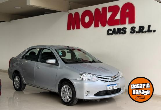 Autos - Toyota Etios XLS 2016 Nafta 105000Km - En Venta