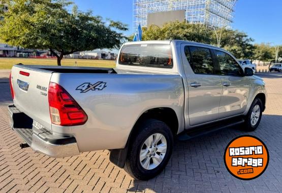 Camionetas - Toyota HILUX SRV 2.8 TDI 2019 Diesel  - En Venta