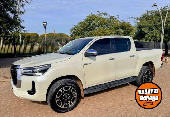 Camionetas - Toyota HILUX DC SRX 2.8 TDI 2021 Diesel  - En Venta