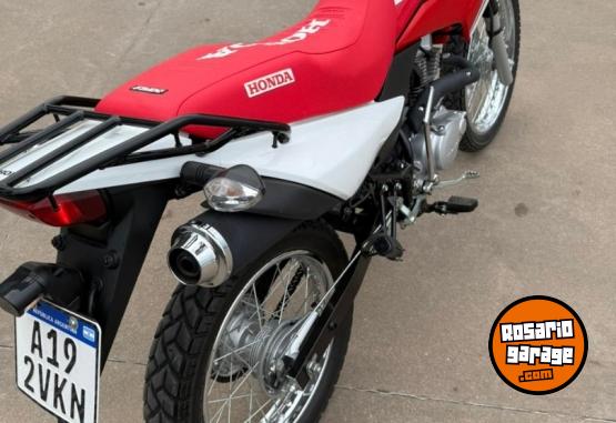 Motos - Honda XR 150 2023 Nafta 2700Km - En Venta