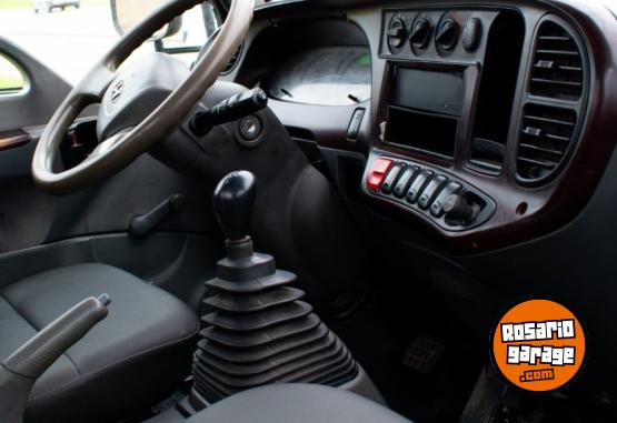 Camiones y Grúas - Hyundai HD 78 - En Venta