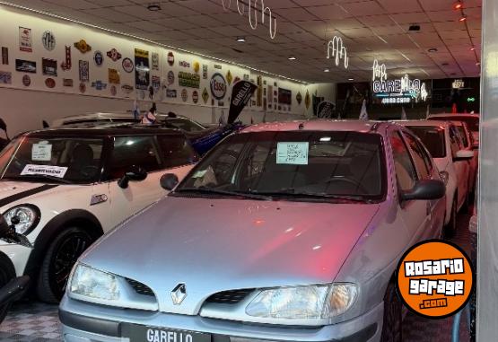 Autos - Renault Megane 1.6 16v 1998 Nafta 160000Km - En Venta