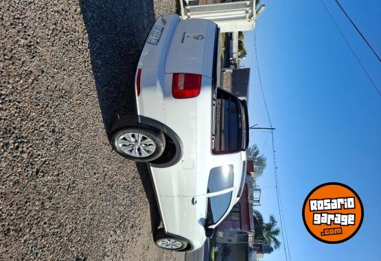 Camionetas - Volkswagen Saveiro con doble cabina 2023 Nafta 15900Km - En Venta
