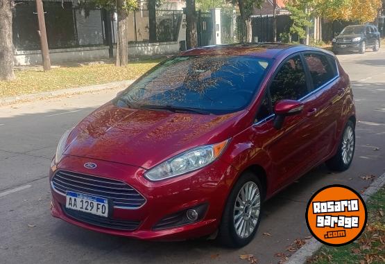 Autos - Ford Fiesta Titanium. 2016 Nafta 90000Km - En Venta