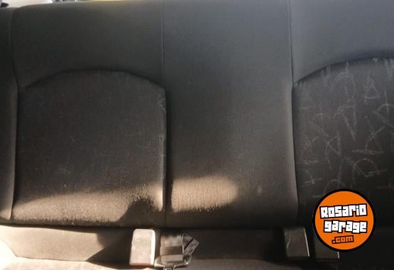 Autos - Peugeot 206 2011 Nafta 177500Km - En Venta