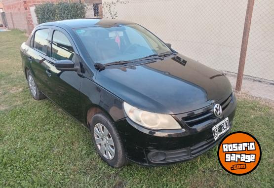 Autos - Volkswagen Voyage 2010 GNC 129000Km - En Venta