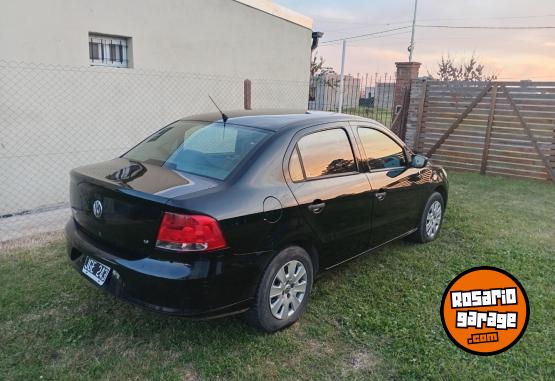 Autos - Volkswagen Voyage 2010 GNC 129000Km - En Venta