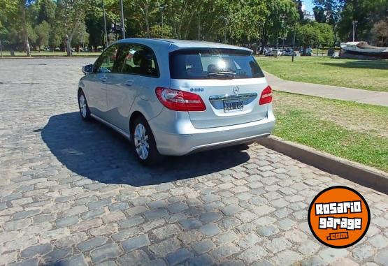 Autos - Mercedes Benz B200 MT 2014 Nafta 110000Km - En Venta