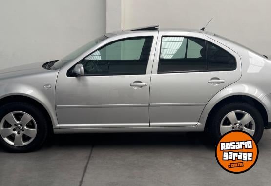 Autos - Volkswagen Bora 2.0 2009 Nafta 203000Km - En Venta