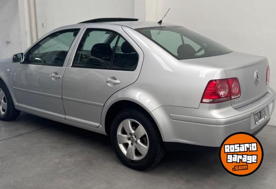 Autos - Volkswagen Bora 2.0 2009 Nafta 203000Km - En Venta