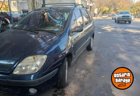 Autos - Renault Scenic 2004 Nafta 210000Km - En Venta