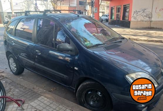 Autos - Renault Scenic 2004 Nafta 210000Km - En Venta
