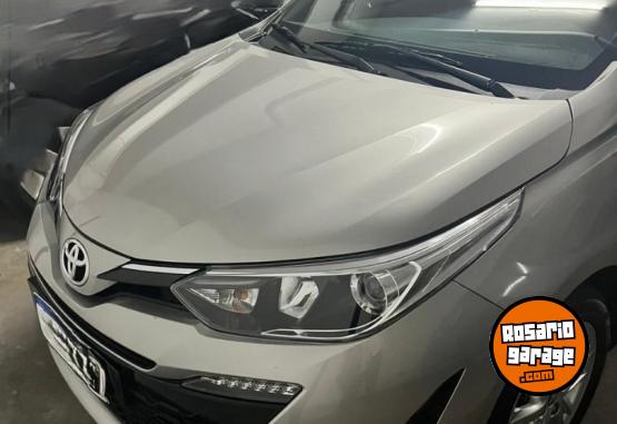 Autos - Toyota YARIS XLS 2019 Nafta 37000Km - En Venta