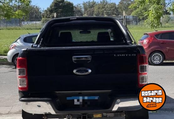 Camionetas - Ford Ranger 2015 Diesel 180000Km - En Venta