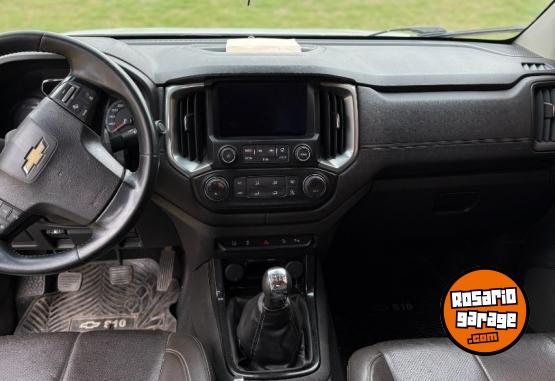Camionetas - Chevrolet S10 High Country 200 cv 2019 Diesel 117000Km - En Venta