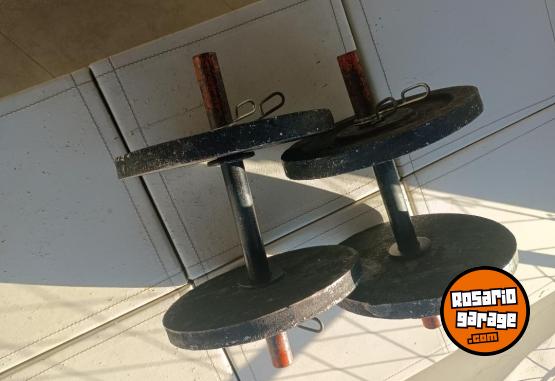 Deportes - Excelente Par de Mancuernas Macizas con Topes y 20 Kg de Discos de Fundici�n - En Venta