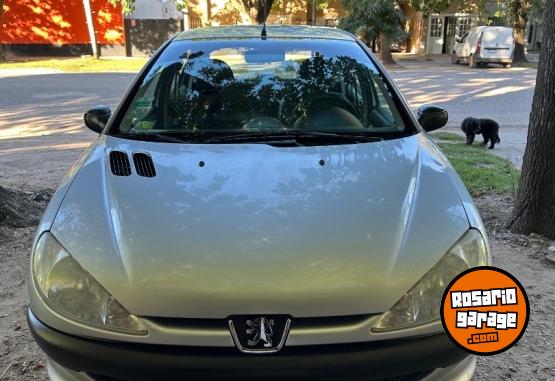 Autos - Peugeot 206 2011 Nafta 108000Km - En Venta