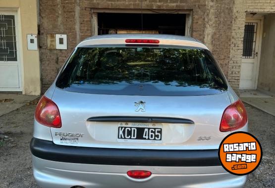 Autos - Peugeot 206 2011 Nafta 108000Km - En Venta