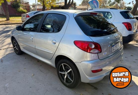 Autos - Peugeot 207 active 2016 Nafta 186000Km - En Venta