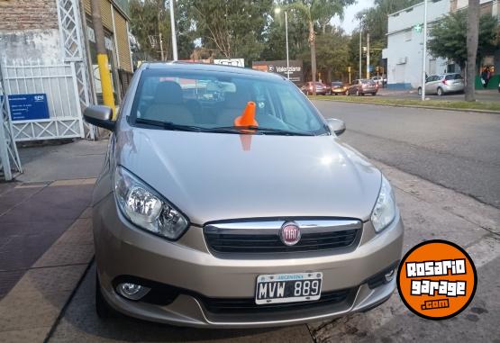 Autos - Fiat Grand Siena 2013 Nafta 110000Km - En Venta