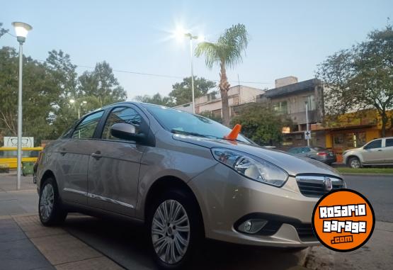 Autos - Fiat Grand Siena 2013 Nafta 110000Km - En Venta