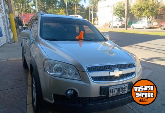 Camionetas - Chevrolet Captiva LT 2010 Diesel 106000Km - En Venta