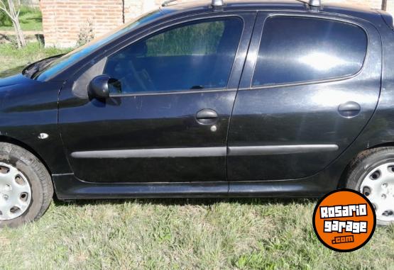 Autos - Peugeot 206 xrd premium 5p 2005 Diesel 240000Km - En Venta