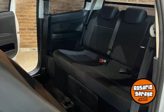 Camionetas - Volkswagen Saveiro 2023 Nafta 111Km - En Venta