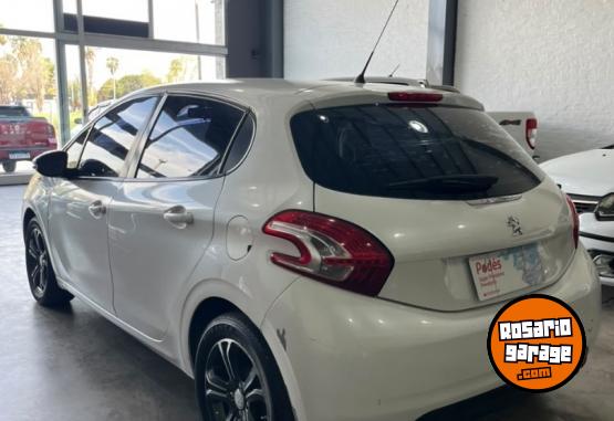 Autos - Peugeot 208 2014 Nafta 111Km - En Venta