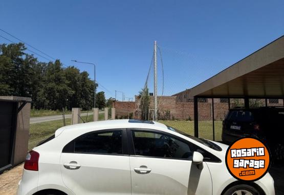 Autos - Kia RIO EX 1.4 M/T 2013 Nafta 124000Km - En Venta