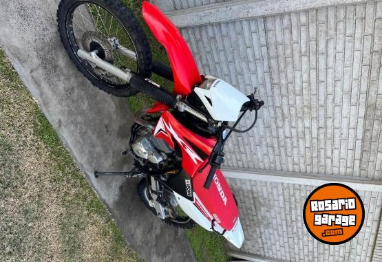 Motos - Honda xr 250 tornado 2016 Nafta 33700Km - En Venta